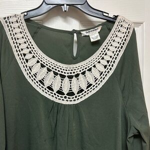 Green Lace Detail Women's dress